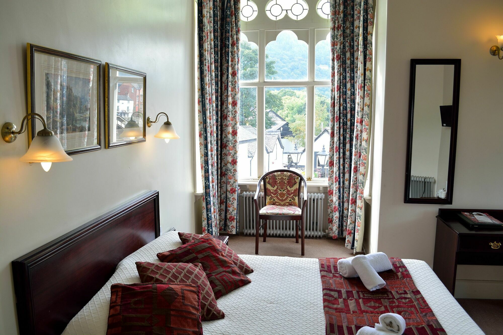 The Royal Hotel Llangollen Eksteriør billede
