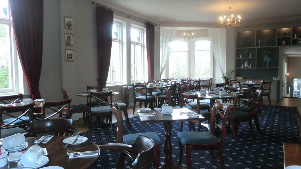 The Royal Hotel Llangollen Eksteriør billede